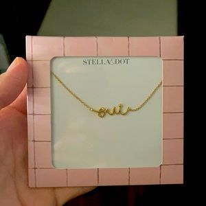 Stella & Dot oui necklace